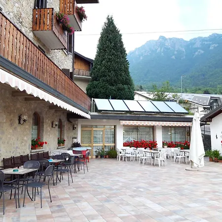 Hotel Carrara