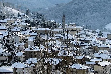 Szálloda Carrara Serina
