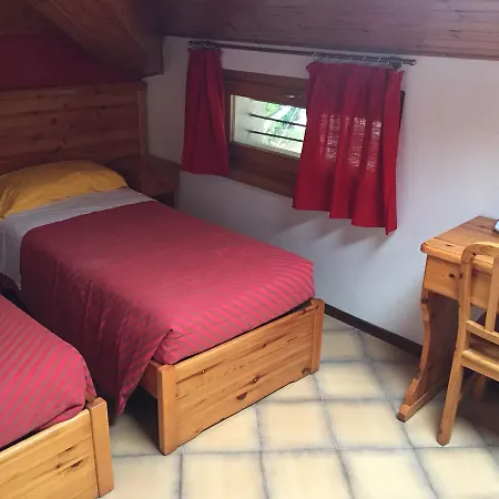 Hotel Carrara