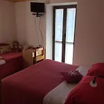 Hotell Carrara 3*