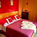 Hotell Carrara