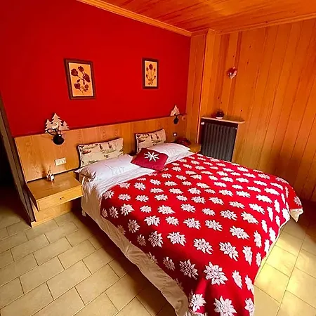 Hotel Carrara Serina (Lombardy)