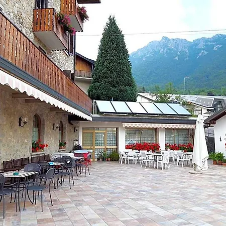ホテル Carrara