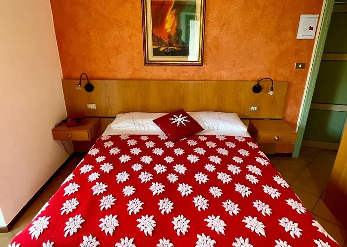 Carrara 3* Serina (Lombardy)