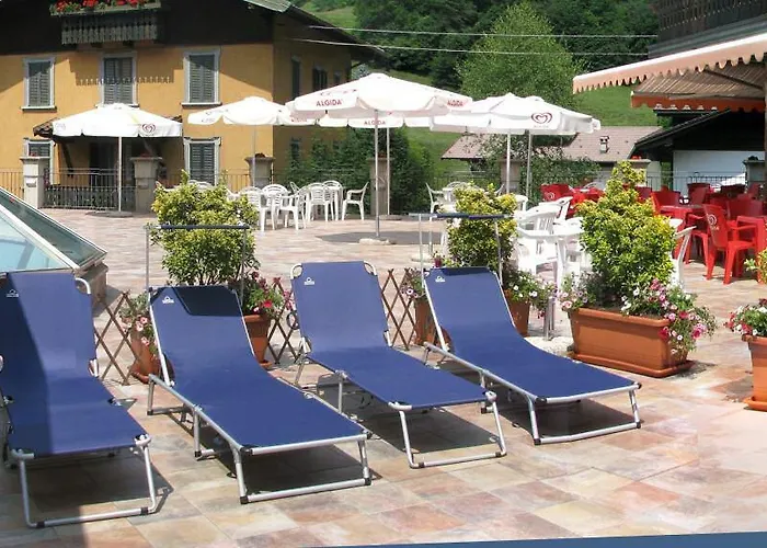 Hotel Carrara Serina (Lombardy)