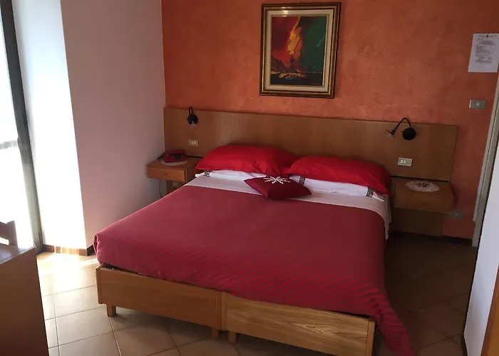Carrara 3* Serina (Lombardy)