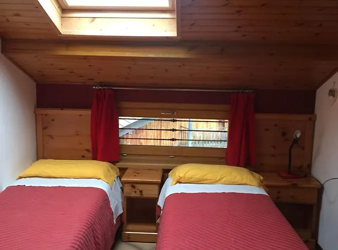 Hotel Carrara Serina (Lombardy)