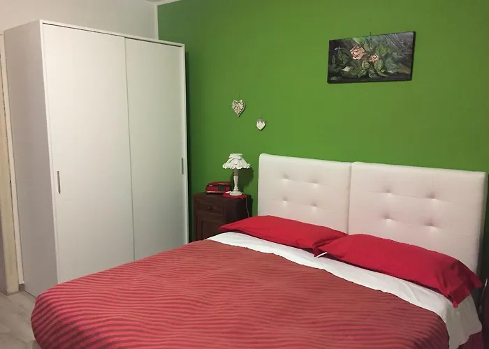 Carrara 3*